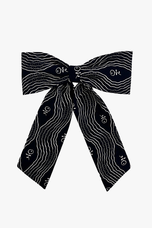 Berry Crepe Bow Hair Clip | Anna Sui