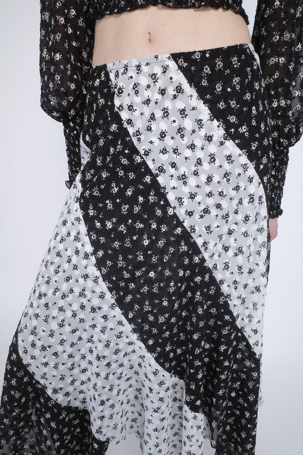 Ditsy Dot Chiffon Contrast Flowy Skirt | Anna Sui