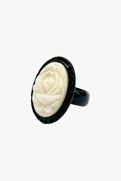 Carved Rose Ring - Ivory | Anna Sui