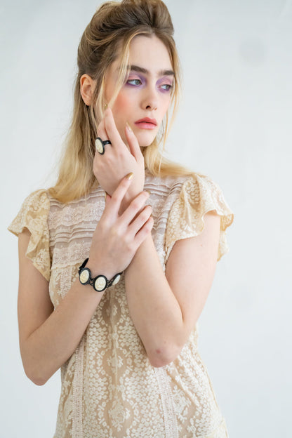 Carved Rose Black Bracelet - Ivory | Anna Sui