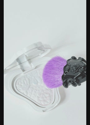 Limited Edition: Anna Sui Snow Dream Makeup Collection | Anna Sui