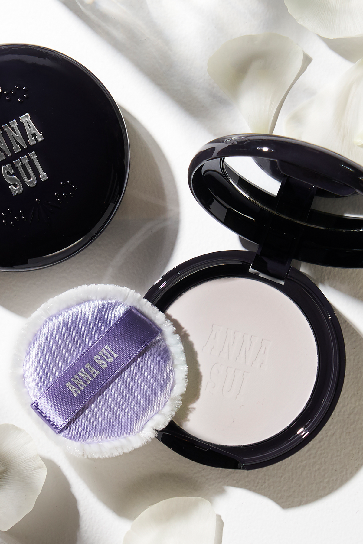 Brightening Powder Compact | Anna Sui