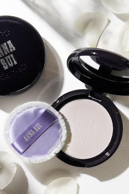Brightening Powder Compact | Anna Sui