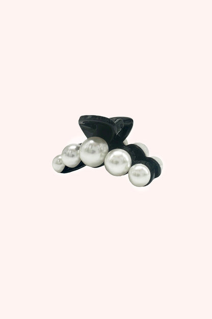 String of Pearls Mini Jaw Clip Black Pearl | Anna Sui