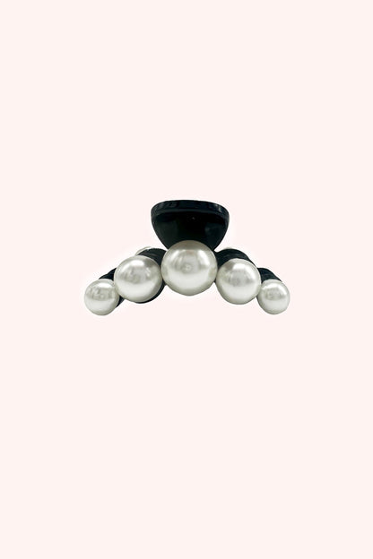 String of Pearls Mini Jaw Clip Black Pearl | Anna Sui